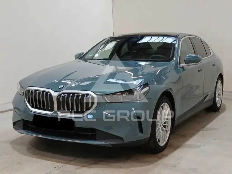2024 BMW 520
