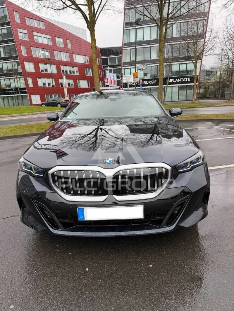 2024 BMW 520