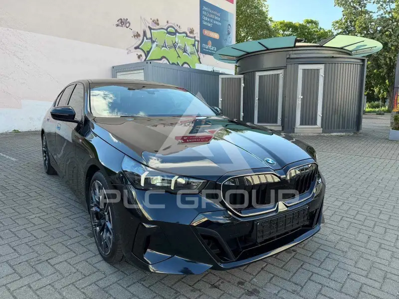 2024 BMW 520