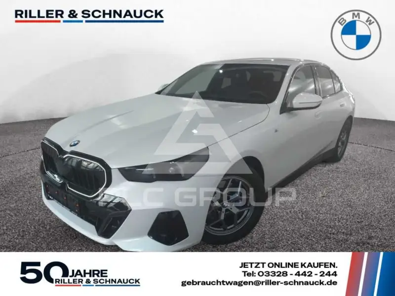 2024 BMW 520