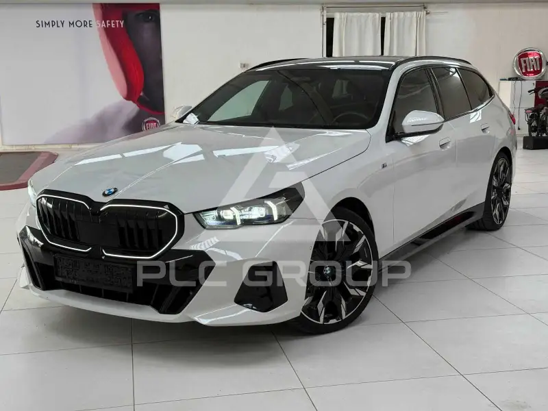 2024 BMW 520