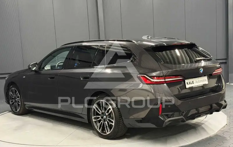 2024 BMW 520