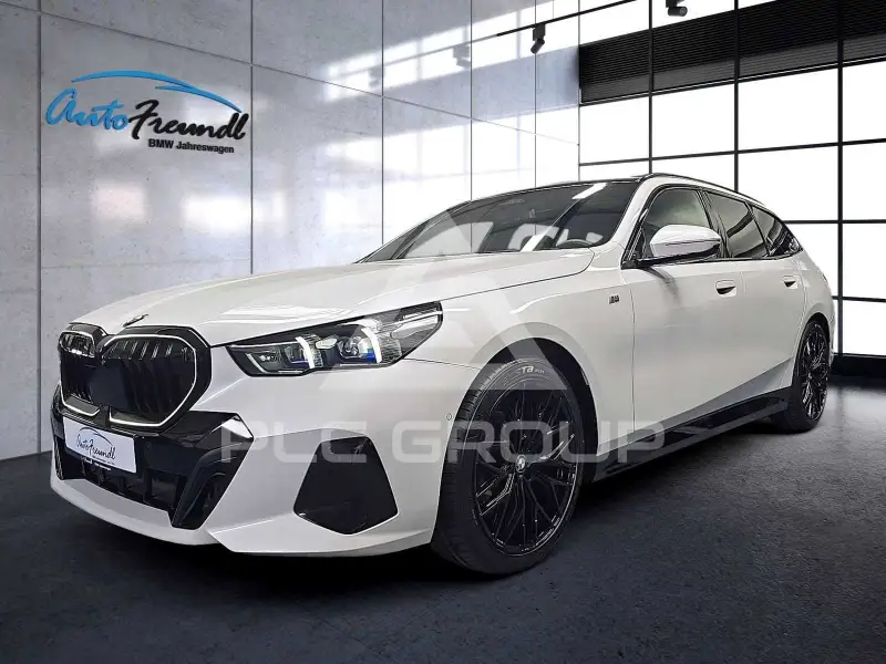 2024 BMW 520