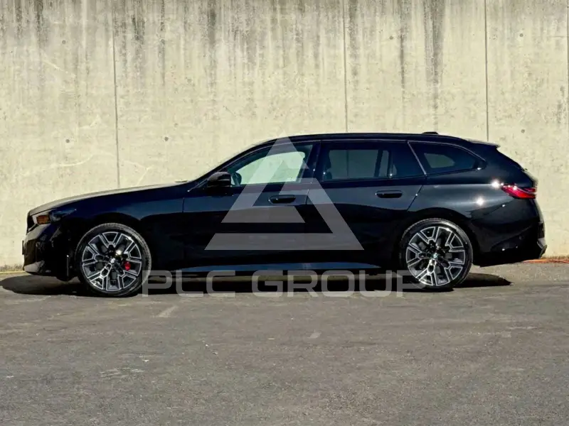 2024 BMW 520