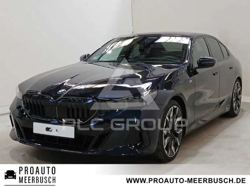 2024 BMW 520