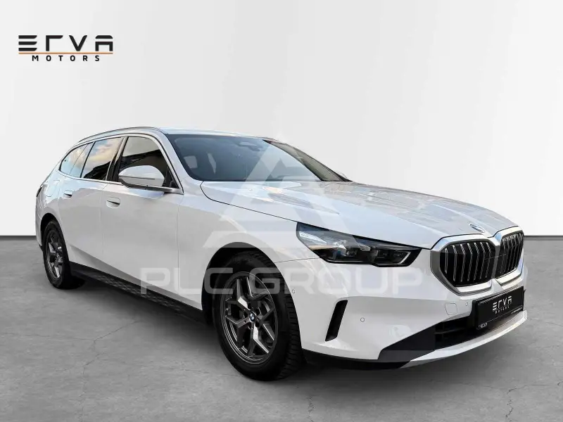 2024 BMW 520