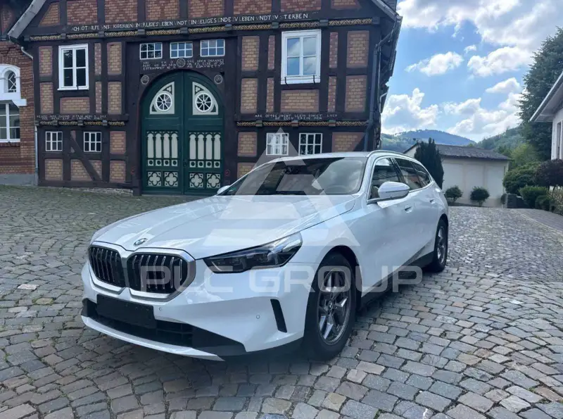 2024 BMW 520