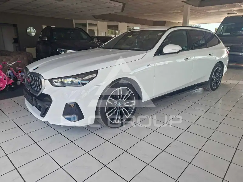 2024 BMW 520