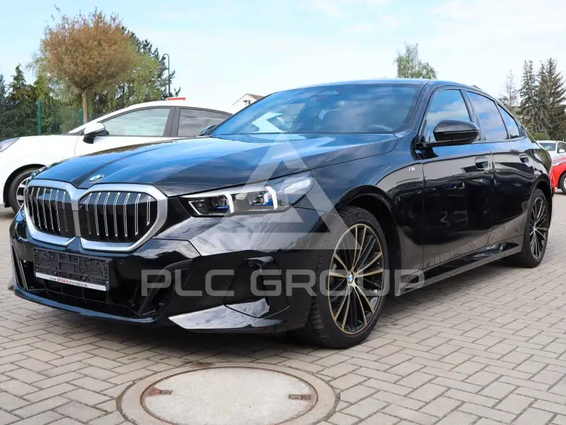 2024 BMW 520