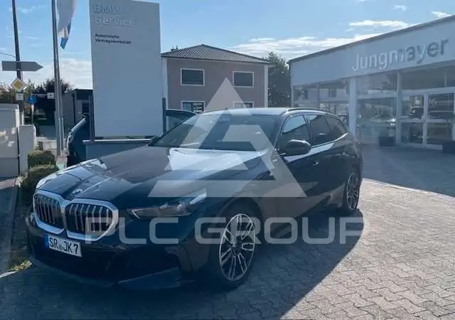 2024 BMW 520