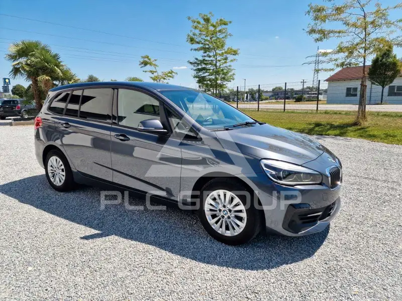 2024 BMW 218