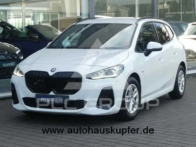2024 BMW 220