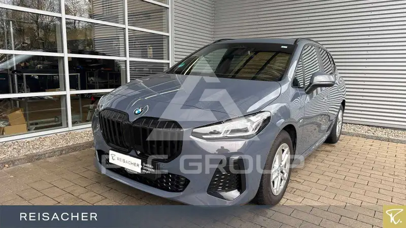 2024 BMW 220
