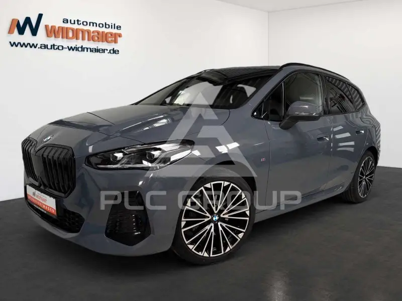 2024 BMW 218