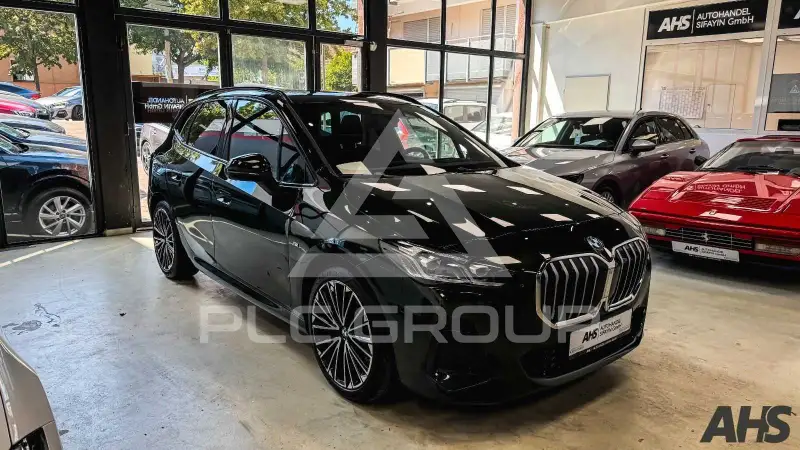 2024 BMW 218