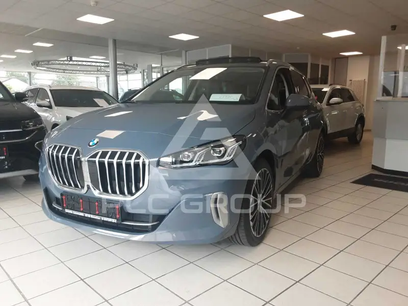 2024 BMW 218