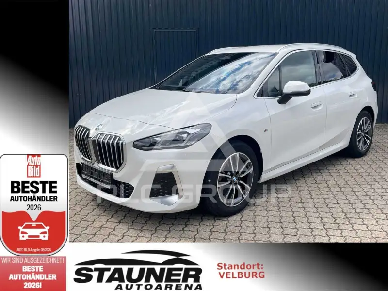 2024 BMW 218