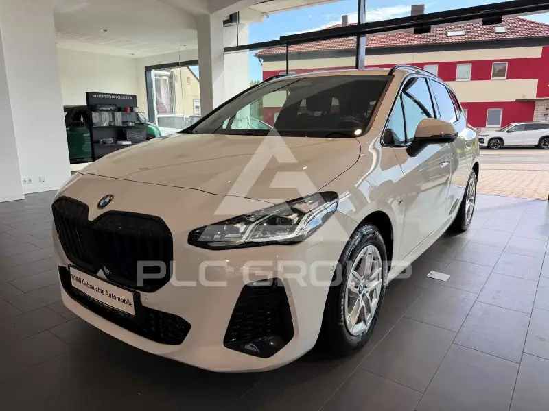 2024 BMW 218