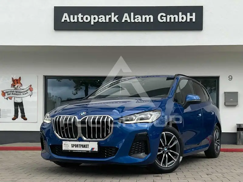 2024 BMW 218