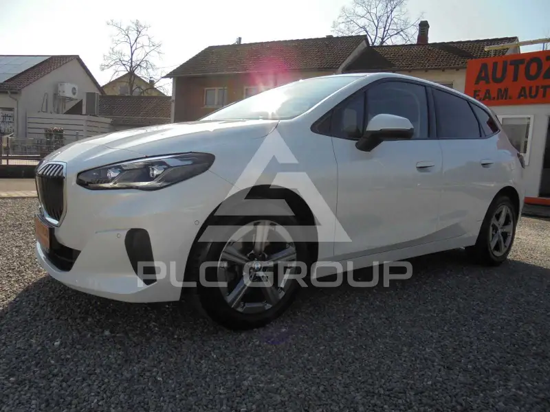 2024 BMW 218