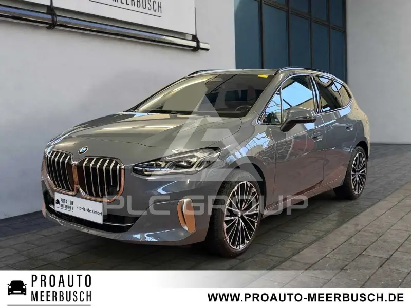 2024 BMW 218