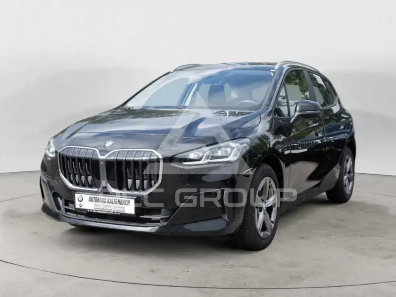 2024 BMW 218