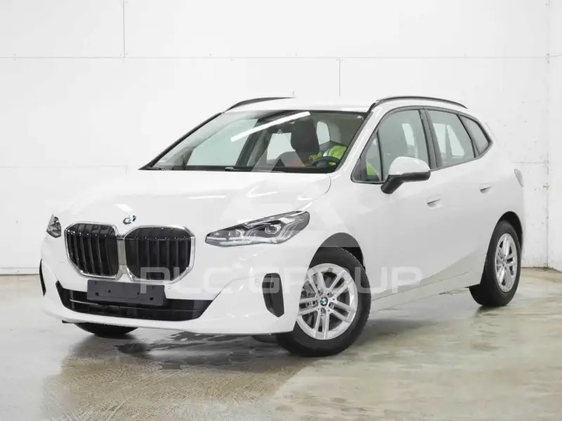 2024 BMW 218