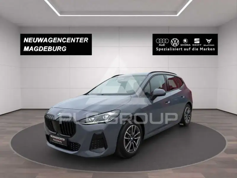 2024 BMW 218