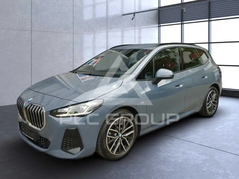 2024 BMW 218