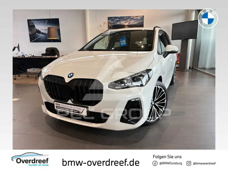 2024 BMW 218