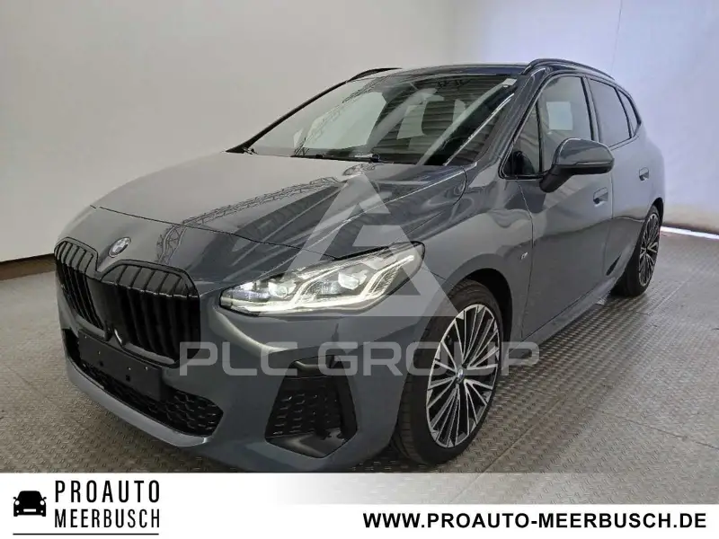 2024 BMW 218