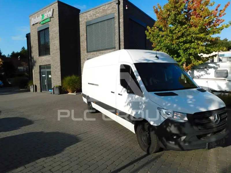 2024 Mercedes Benz Sprinter