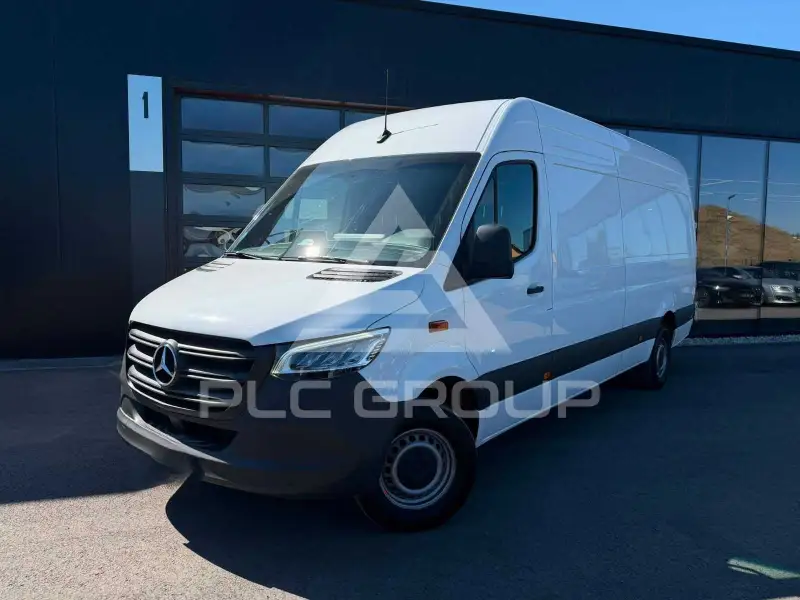 2024 Mercedes Benz Sprinter
