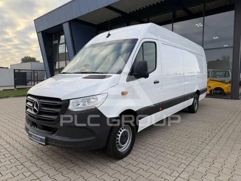 2024 Mercedes Benz Sprinter