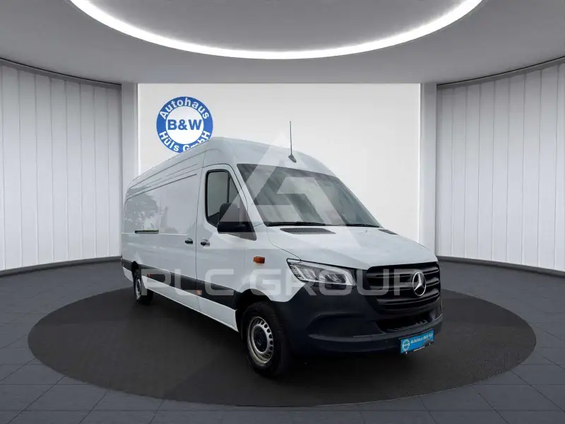 2024 Mercedes Benz Sprinter