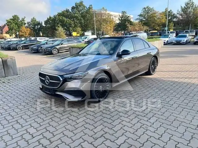 2024 Mercedes Benz E 300