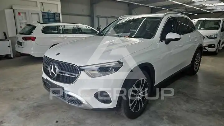 2024 Mercedes Benz GLC 220
