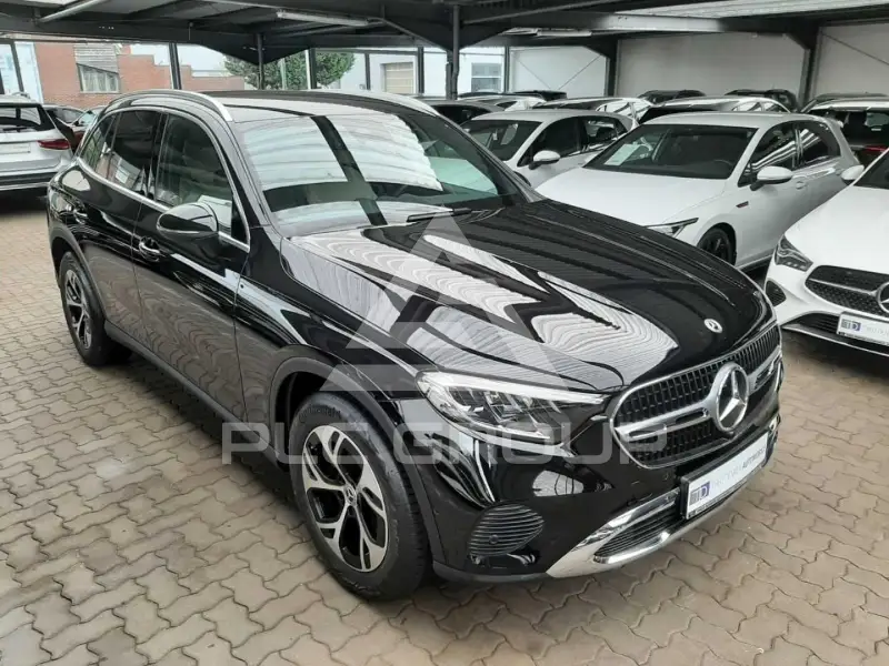 2024 Mercedes Benz GLC 220
