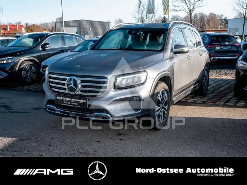2024 Mercedes Benz GLB 220