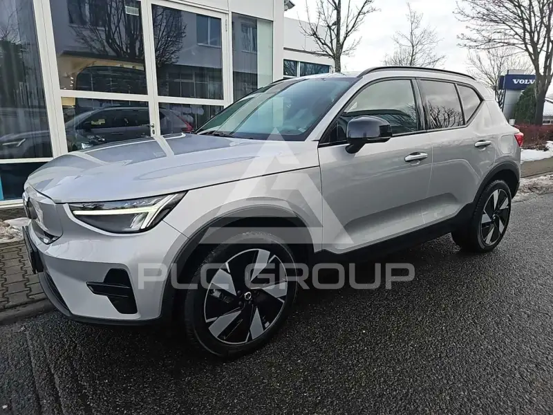 2024 Volvo XC40