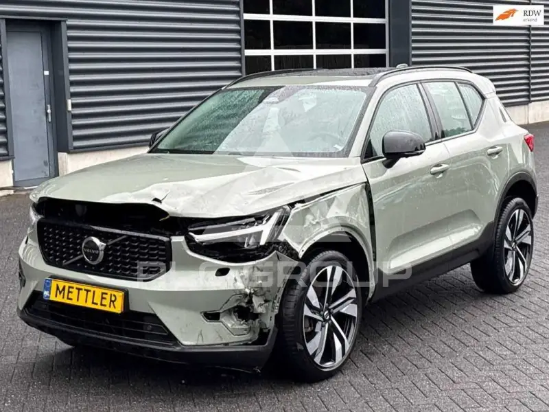 2024 Volvo XC40
