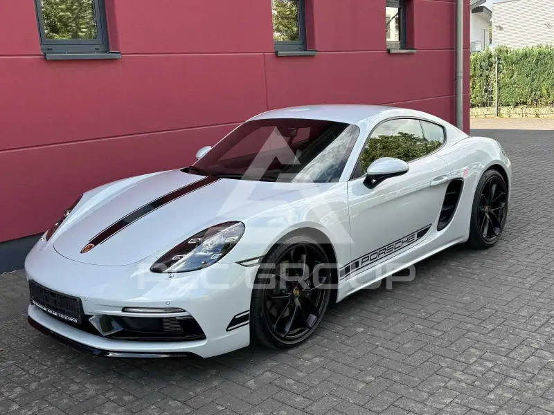 2024 Porsche Cayman