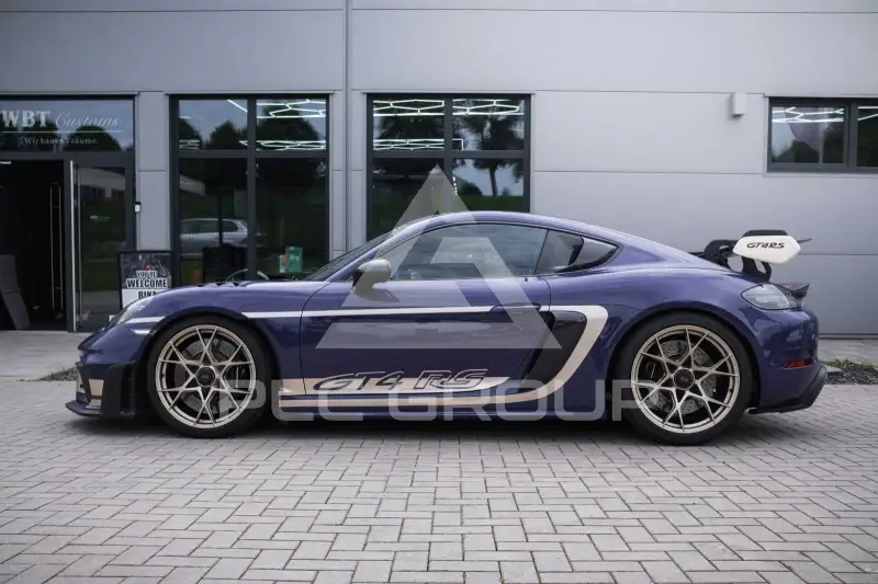 2024 Porsche Cayman