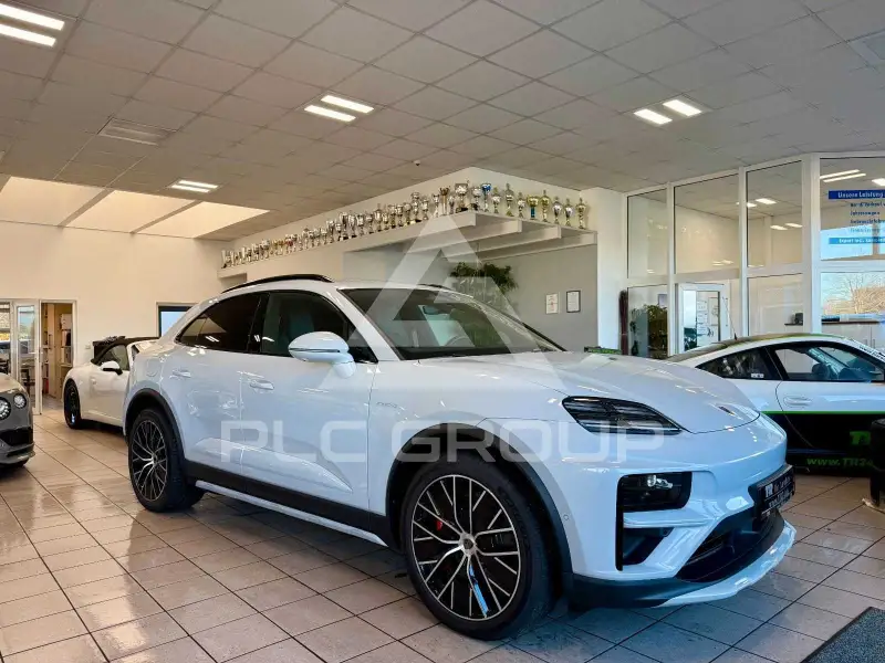 2024 Porsche MACAN