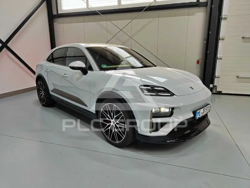 2024 Porsche MACAN