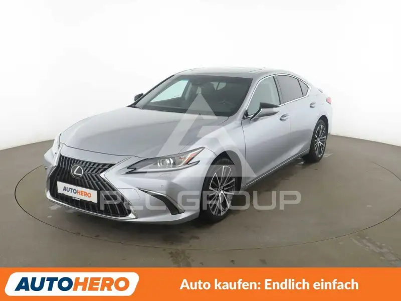 2024 Lexus ES300
