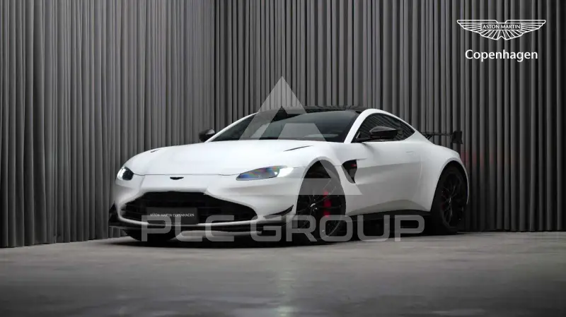 2023 Aston Martin V8