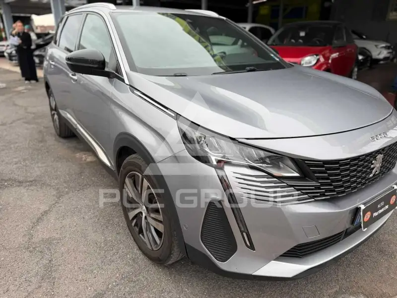 2024 Peugeot 5008