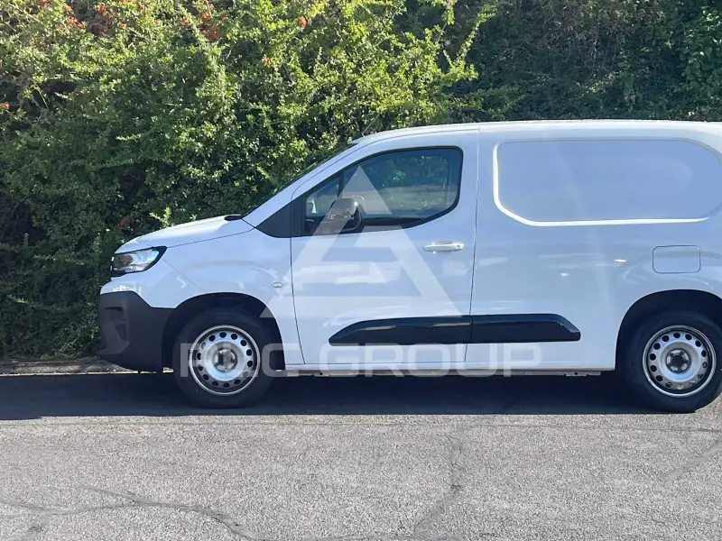 2024 Peugeot Partner