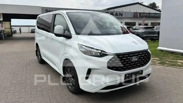 2024 Ford Tourneo